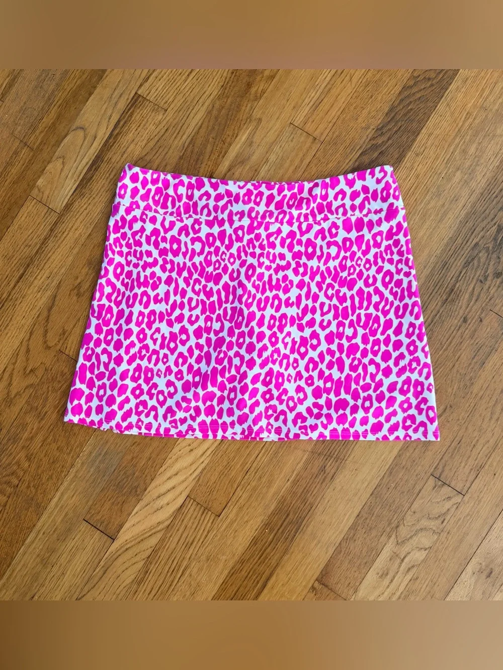 NWT Jude Connally Hot Pink Cheetah Print Mini Skort Size M